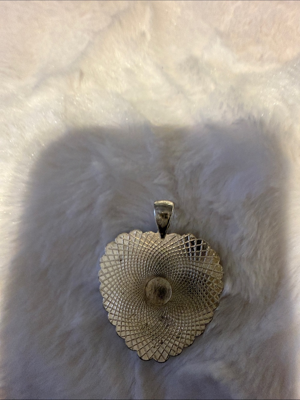 Dior Heart Pendant/Charm - Green, Black, Crystal Silver - Picture 2 of 2